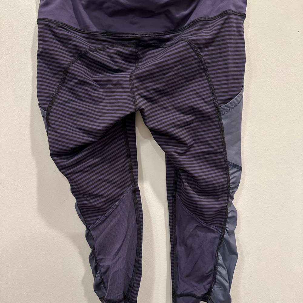 Lululemon crop pants. Purple stripes. No flaws. Size 6. - Picture 4 of 6